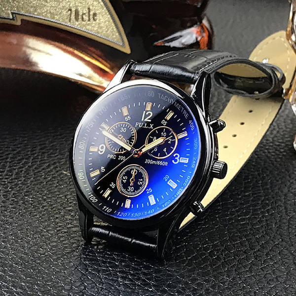 Ceas mecanic cu curea din piele