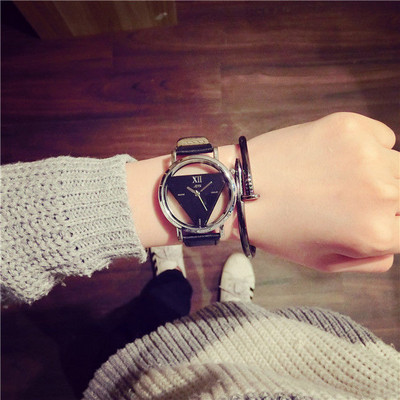 Vyriškas laisvalaikio laikrodis – su odiniu dirželiu