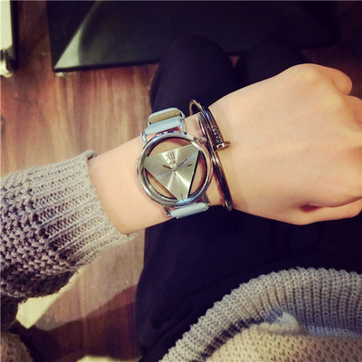 Vyriškas laisvalaikio laikrodis – su odiniu dirželiu