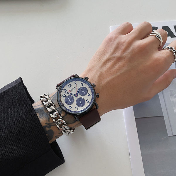 Naujo modelio vyriškas laikrodis - su odiniu dirželiu