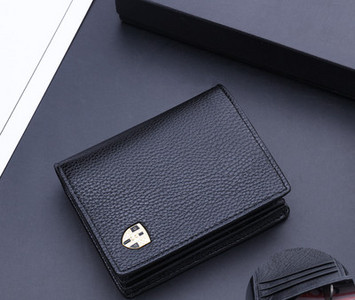 Vyriška piniginė iš eko odos su keliais skyreliais dokumentams ir kredito kortelėms