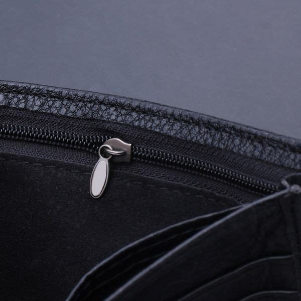 Vyriška piniginė iš eko odos su keliais skyreliais dokumentams ir kredito kortelėms