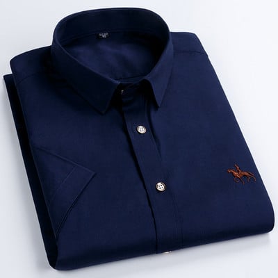 Meeste lühikeste varrukatega särgid Riietus Ühevärvilised Tikandid Chemise Homme Smart Casual Slim Fit Lühikeste varrukatega pluusisärk Uus