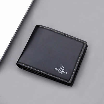 Moderni vyriška piniginė su keliais skyreliais dokumentams