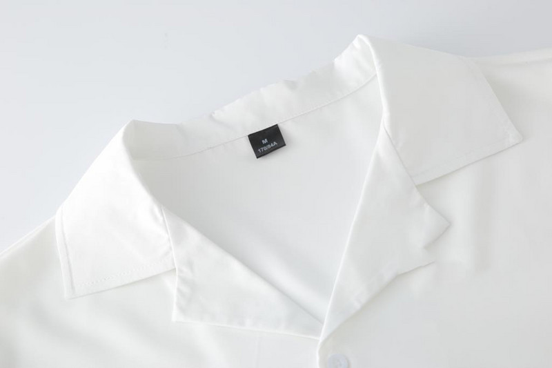 2022 nova muška ležerna prozračna majica kratkih rukava modna muška košulja na rever Hawaii s plažom noć vještica crna mačka