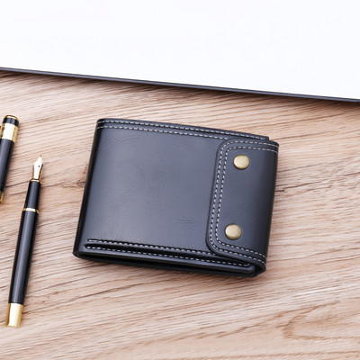 Férfi pénztárca gombbal és cipzárral