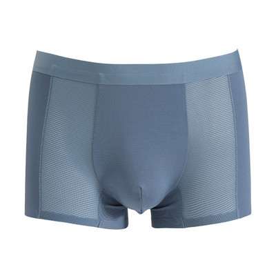 Mitmes värvitoonis meeste bokserid