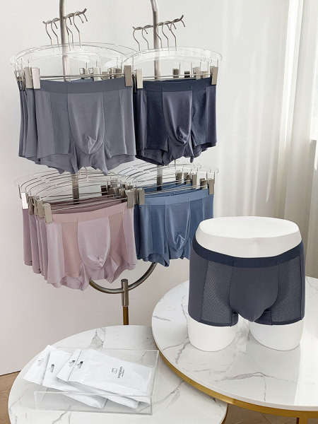 Kelių spalvų vyriški bokseriai