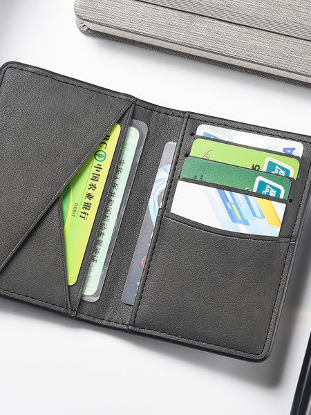 Vyriška piniginė iš eko odos – keturių spalvų