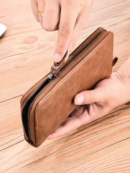 Кожен портфейл с отделения за монети и кредитни карти