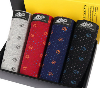 Boxeri pentru bărbați elastici 4 bucăți într-un set