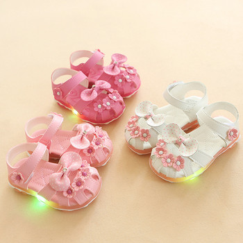 Καλοκαιρινά σανδάλια για μικρά κορίτσια Νέα LED με φωτάκια Βρεφικά κοριτσίστικα σανδάλια Φιόγκος λουλουδιών Φωτεινή ελαφριά αναπνεύσιμα παιδικά παιδικά παπούτσια