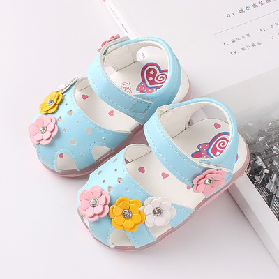 Väikelaste tüdrukute suvesandaalid Uus LED tuledega Tüdrukute sandaalid lilledega vibu helendavad kerged, hingavad laste jalatsid