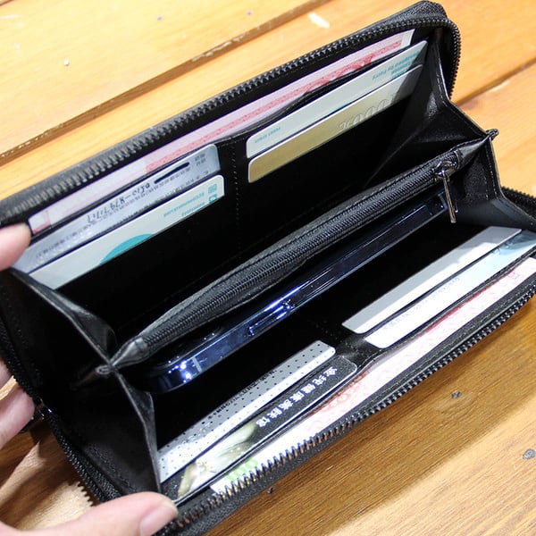 Švaraus modelio odinė piniginė vyrams