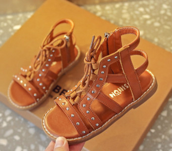 Vasaros mergaičių sandalai Gėlės Peteliškės Saldūs Minkšti laisvalaikio paplūdimio batai Vaikams Princesės Sandalai Madingi Gladiatoriaus batai