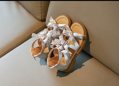 Vasaros mergaičių sandalai Gėlės Peteliškės Saldūs Minkšti laisvalaikio paplūdimio batai Vaikams Princesės Sandalai Madingi Gladiatoriaus batai