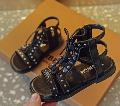 Vasaros mergaičių sandalai Gėlės Peteliškės Saldūs Minkšti laisvalaikio paplūdimio batai Vaikams Princesės Sandalai Madingi Gladiatoriaus batai