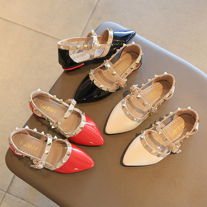 Mergaičių Sandasl Smailianosiai Lakinės Odinės Kniedės Sandalai Mergaitėms Kūdikių Batai Vaikams Princesės Vasariniai Vaikiški Batai Slip on Boat Batai