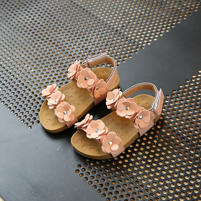 2022 új nyári gyerekszandál lányoknak Puha bőr virágok Princess lánycipők gyerek strandszandálok baba tipegő cipők CSH369