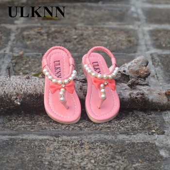 ULKNN Сандали за момичета Детски летни сладки нежни обувки с капачка на пръстите на цветя, покриващи обувки Детски меко дъно, неплъзгащи се детски сандали с мъниста PU