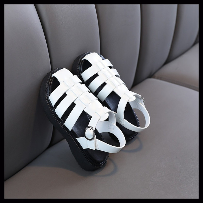 Mergaičių sandalai Vasariniai juodi balti gladiatorių stiliaus madingi glaustai vaikiški slankiojantys patogūs 26–36 pėdų pirštai vaikams plokščiapadžiai batai