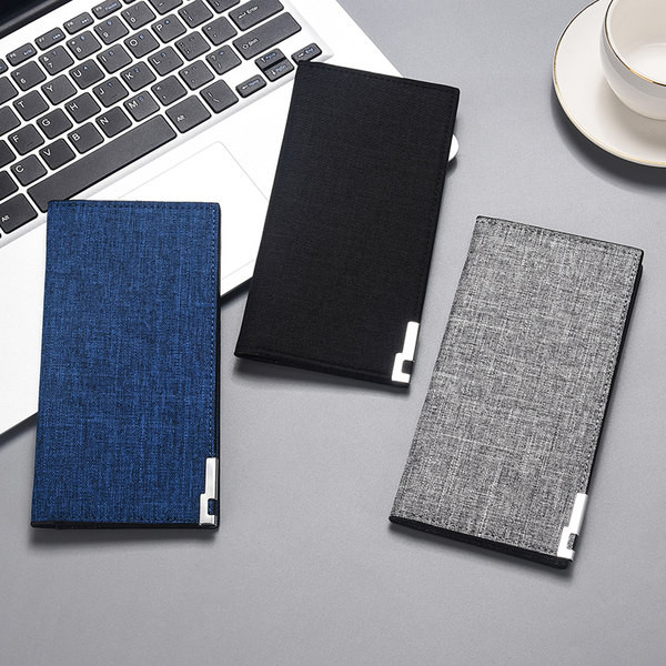 Įvairių spalvų vyriška piniginė