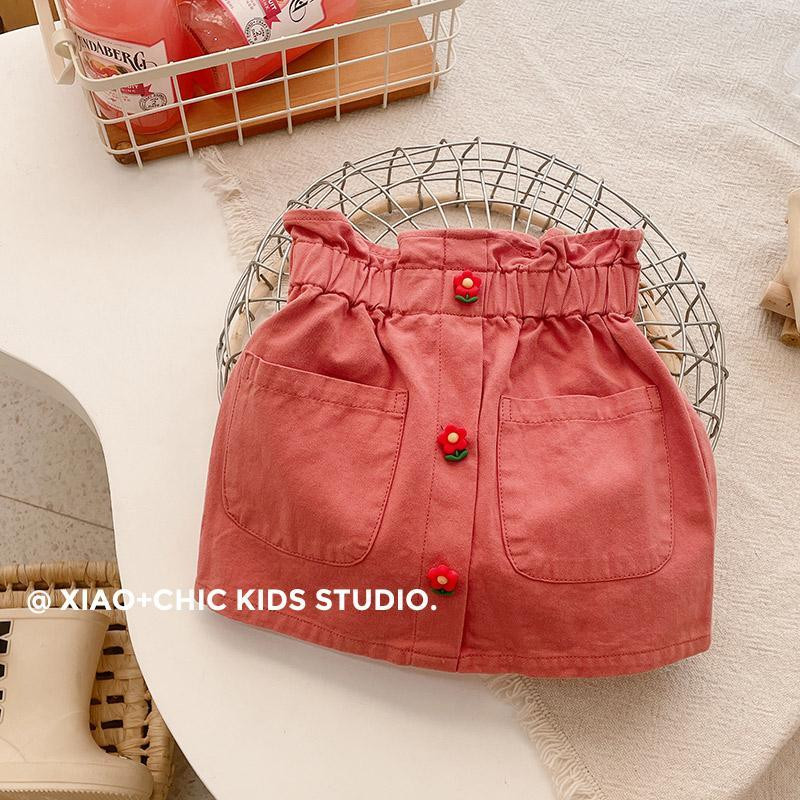 2022. aasta kevadsuvi tüdrukute vabaaja armas lilledega teksaseelik