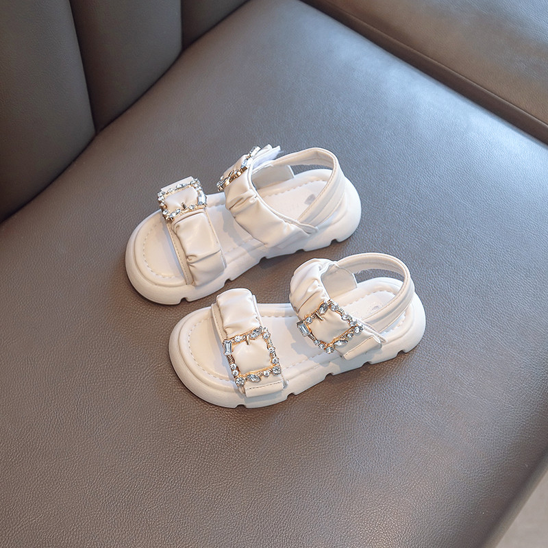 Tüdrukute rooma sandaalid 2022 suvised laste beežid rooma kingad Laste pehmed moodsad jalanõud Stundentsi lamedad rannajalatsid helmekingi