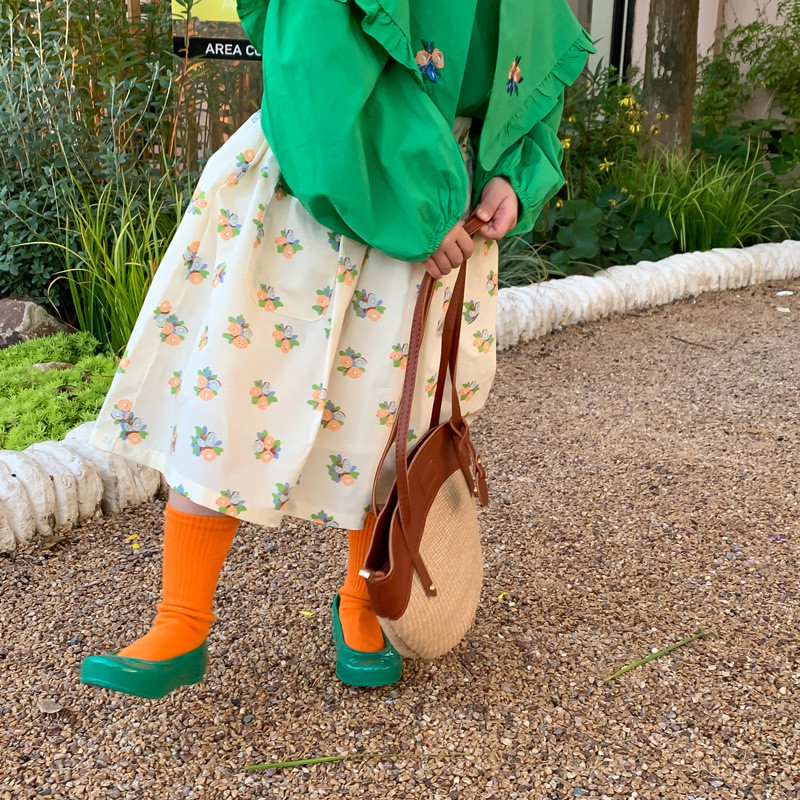 elnias jonmi 2022 m. pavasaris Naujas korėjietiško stiliaus kūdikių sijonai su gėlėmis marginti mergaičių kišenės A formos mažiems vaikams medvilninis sijonas