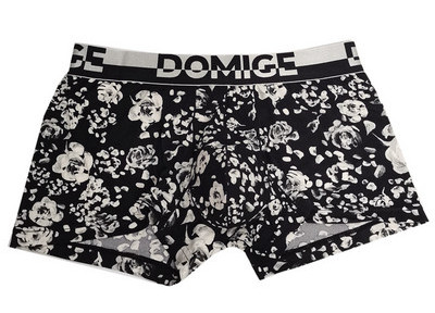 Laia elastse ja lillelise mustriga puuvillased bokserid