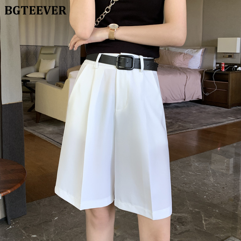 BGTEEVER Mood kõrge vöökohaga naiste lühikesed püksid vabaaja poolpikad püksid Vööga naiste avarate lühikeste pükste taskud 2021 kevadsuvi