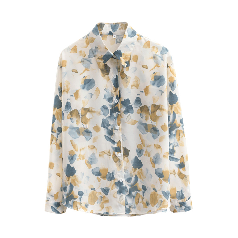 Moteriški marškiniai su sagomis ir raštu