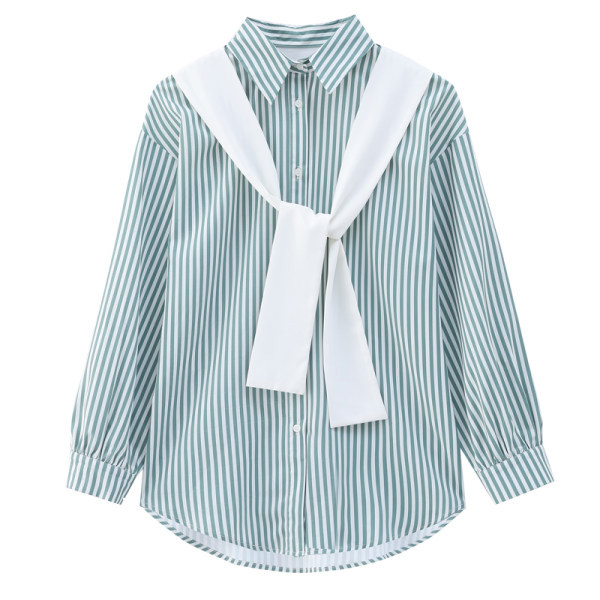 Moteriški dryžuoti marškiniai su skarele ir sagomis