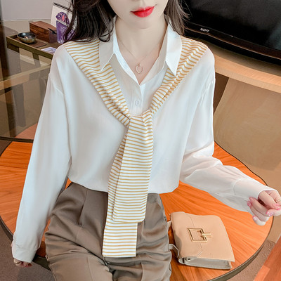 Naiste klassikaline nööbiga särk