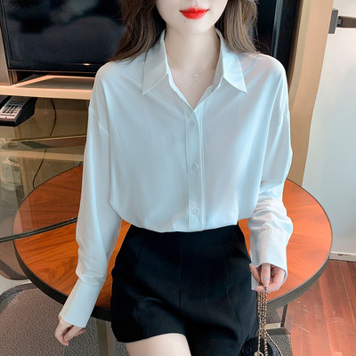 Naiste särgi puhas mudel klassikalise kraega