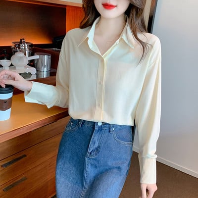 Naiste särgi puhas mudel klassikalise kraega