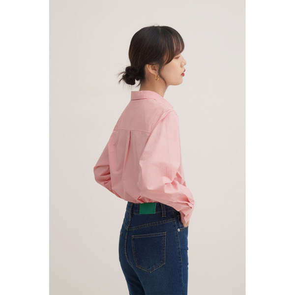 Laisvalaikiai moteriški marškiniai klasikine apykakle – rožinės spalvos