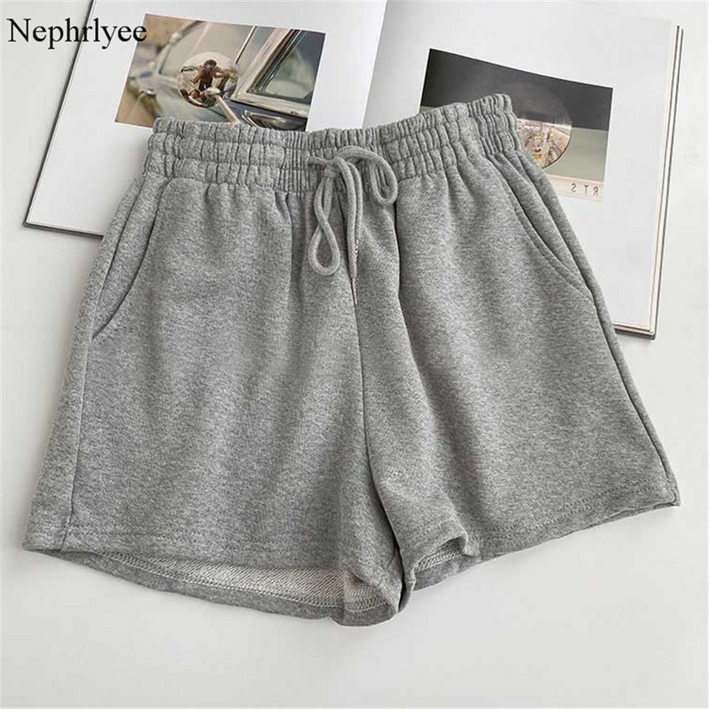 Vruće kratke hlače u korejskom stilu za 2021. Ženske ležerne široke kratke hlače Ljetne modne kratke hlače visokog struka A-kroja Ženske sportske kratke hlače