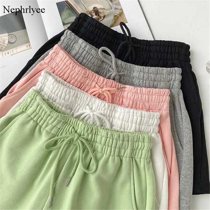 Vruće kratke hlače u korejskom stilu za 2021. Ženske ležerne široke kratke hlače Ljetne modne kratke hlače visokog struka A-kroja Ženske sportske kratke hlače