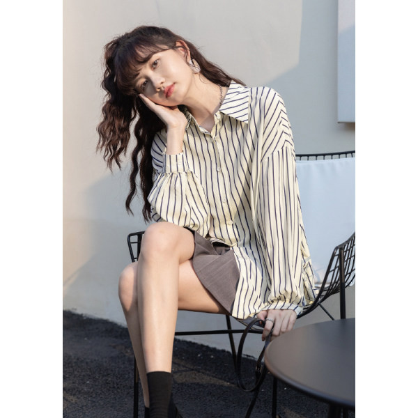 Pikkade varrukatega nööbiga vabaaja triibuline särk