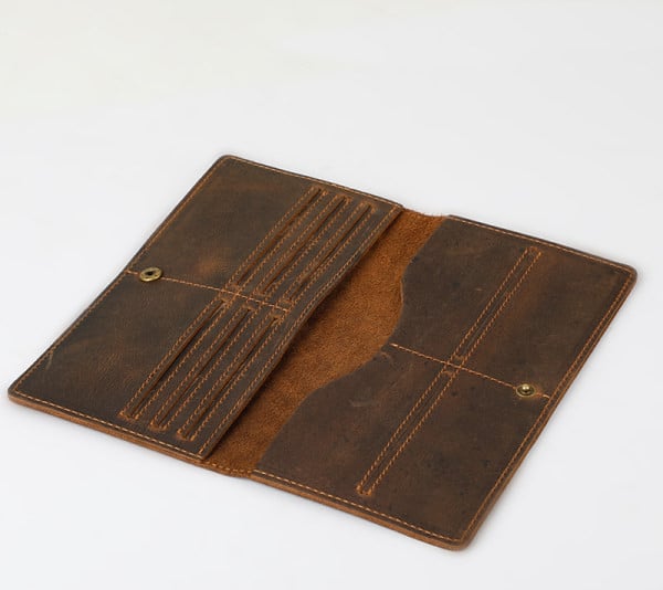 Retro meeste nahast rahakoti puhas mudel