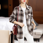 Sügisene ruuduline metallnööpidega särk naistele