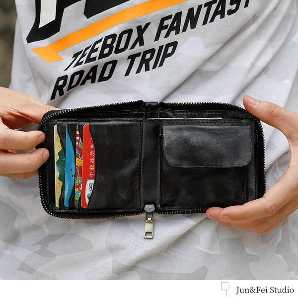 Muški vintage novčanik od eko kože sa patentnim zatvaračem