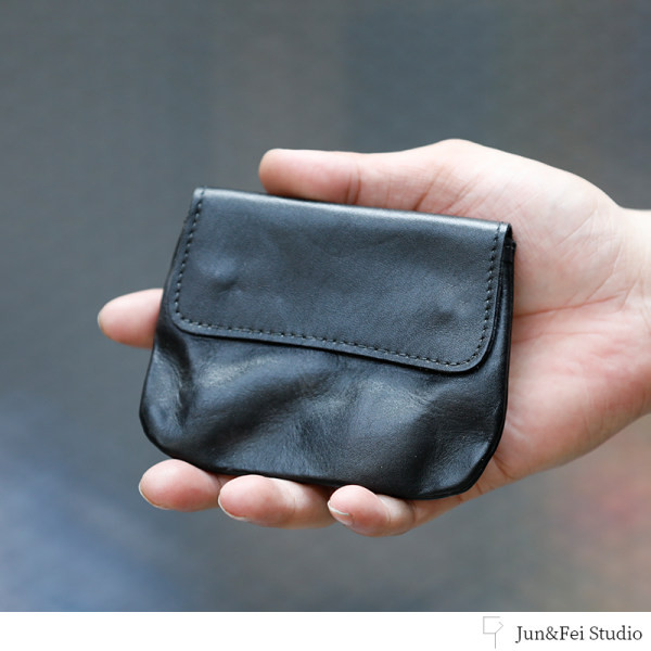 Retro maža kelių spalvų odinė piniginė