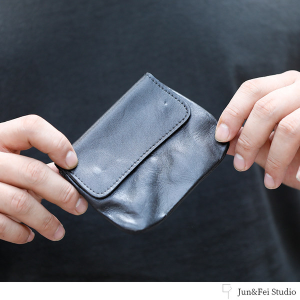 Retro maža kelių spalvų odinė piniginė