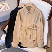 Női ing - széles modell övvel és gombokkal