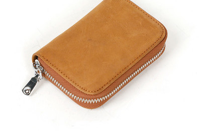 Tvarkinga vyriška piniginė su užtrauktuku