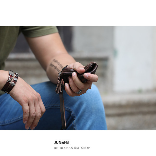 Retro muški novčanik od eko kože s patentnim zatvaračem i ručkom