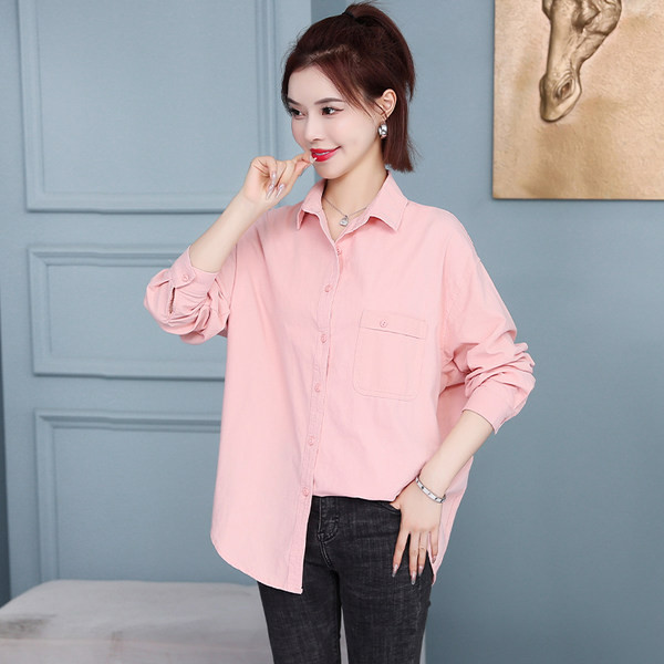 Plataus modelio moteriški marškiniai su kišene – dviejų spalvų