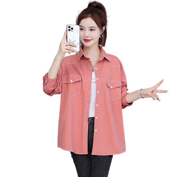 Rudeniniai moteriški marškiniai su kišene spalvotoje padangoje